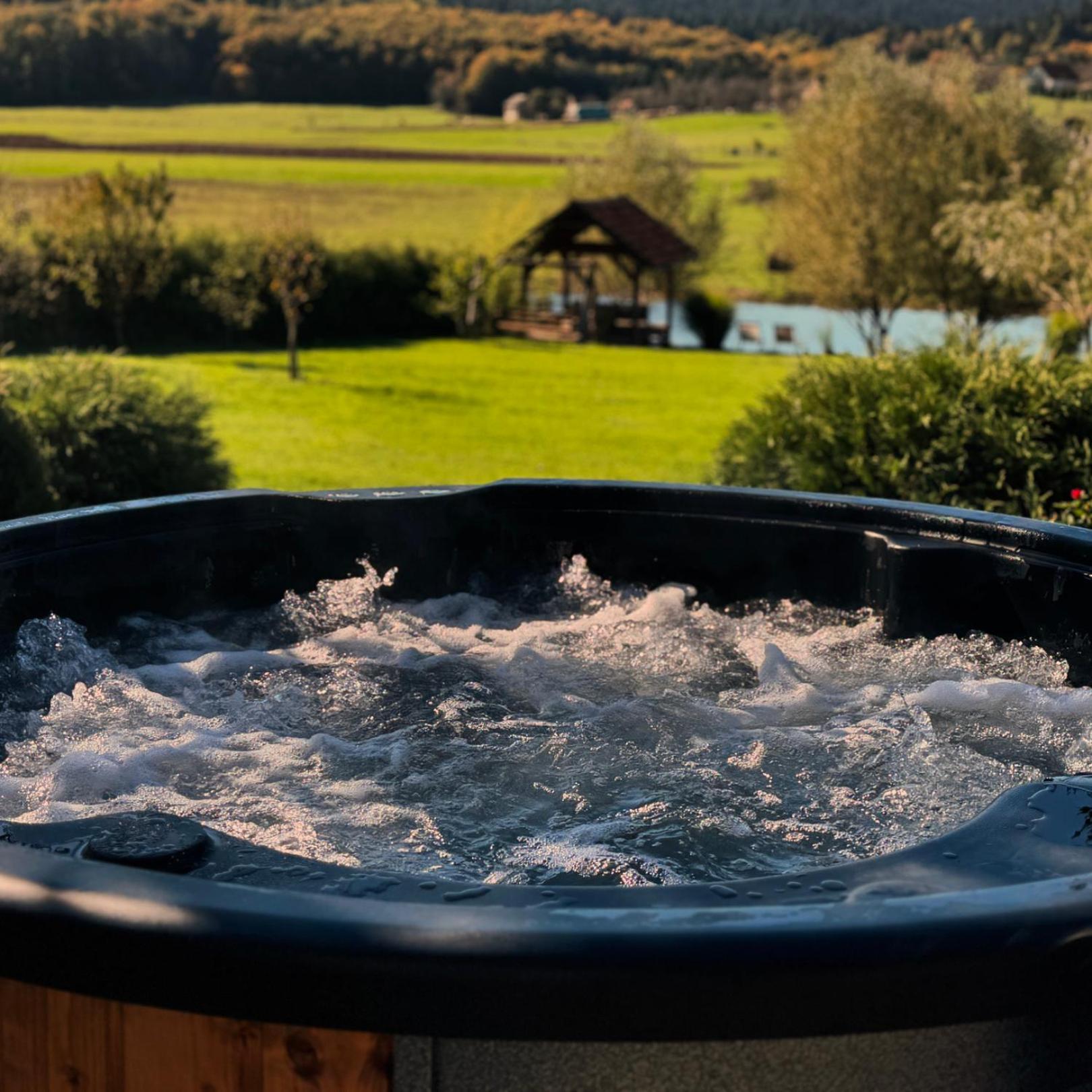 House Arupium - Hot Tub Villa Otočac Eksteriør bilde